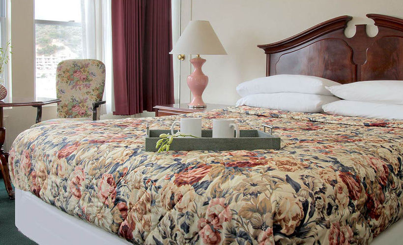 St Lauren Hotel  | Avalon | California | United States 2