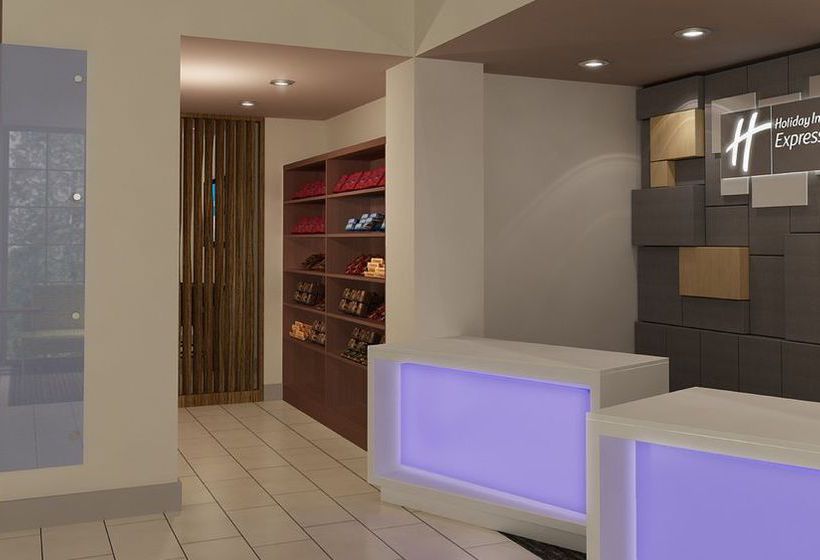 Hotel Comfort Suites Davis  | Davis | California | United States 12