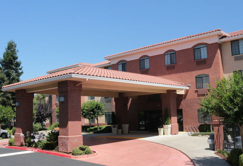 Hotel Comfort Suites Davis  | Davis | California | United States 18