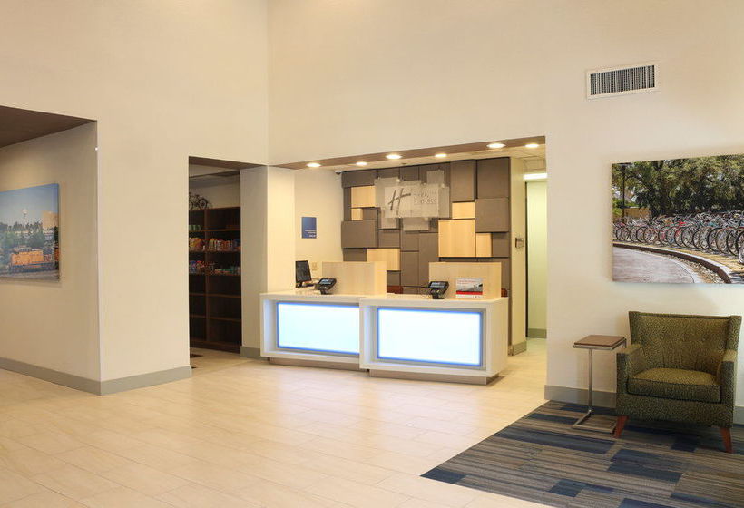 Hotel Comfort Suites Davis  | Davis | California | United States 2