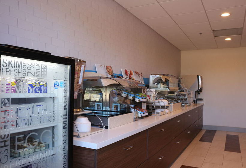 Hotel Comfort Suites Davis  | Davis | California | United States 3