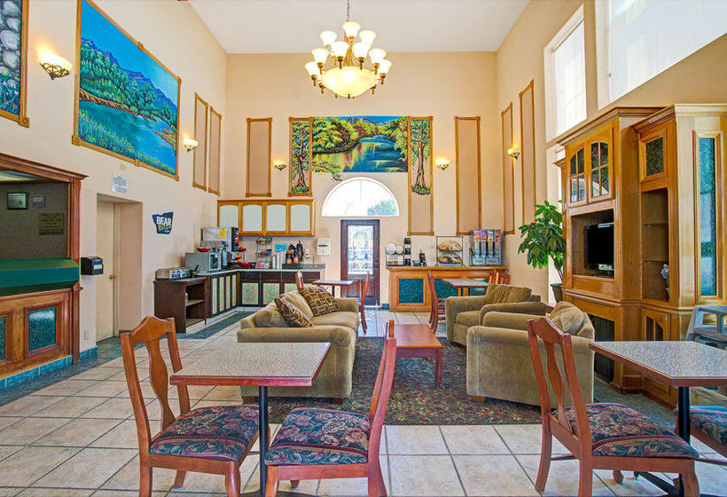 Hotel Ramada Limited  | Bishop | California | United States 9