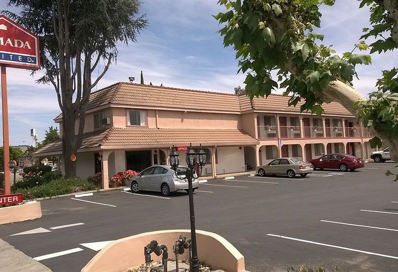 Hotel Ramada Limited of Gilroy