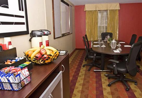 Hotel TownePlace Suites by Marriott Fresno  | Fresno | California | United States 3