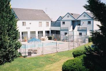 Hotel Willow Inn & Suites  | Bakersfield | California | United States 1