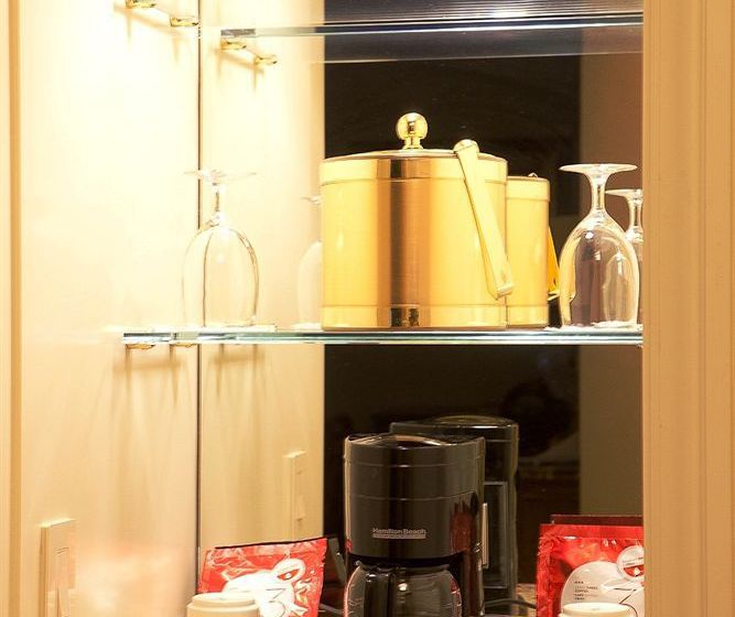 Carlton Hotel  | Atascadero | California | United States 10