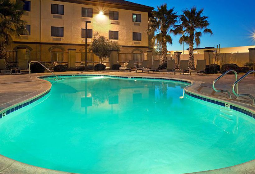 Hotel Holiday Inn Express & Suites Barstow Outlet Center  | Barstow | California | United States 3