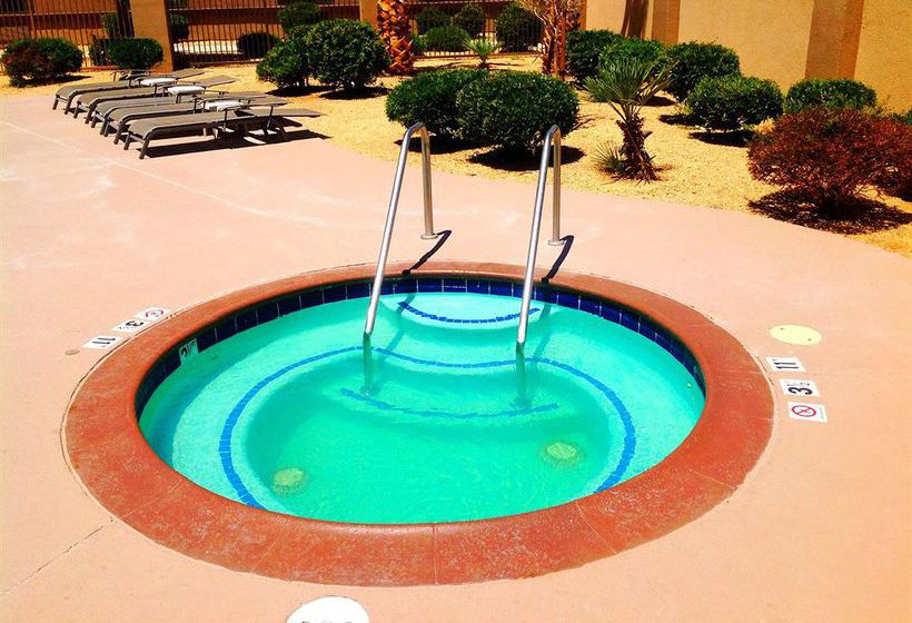 Hotel Holiday Inn Express & Suites Barstow Outlet Center  | Barstow | California | United States 9