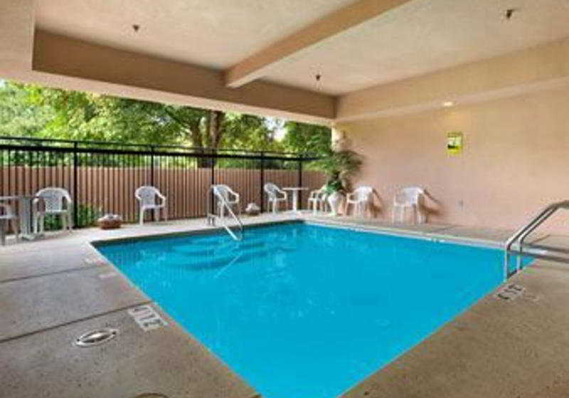 Hotel Ramada Fresno  | Fresno | California | Estados Unidos 1