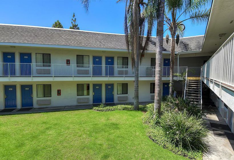 Motel 6 Carlsbad Downtown  | Carlsbad | California | United States 10
