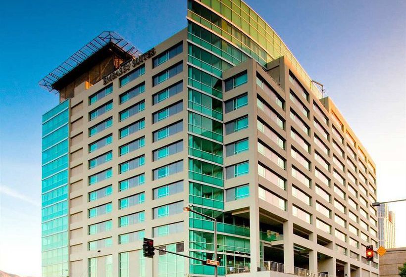 Hotel Embassy Suites Los Angeles Glendale California