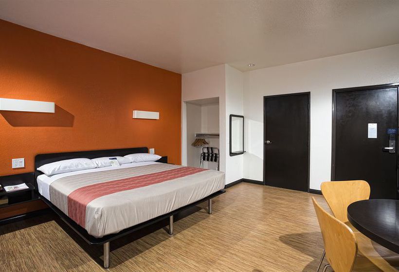 Motel 6 Newport Beach   | Costa Mesa | California | United States 1
