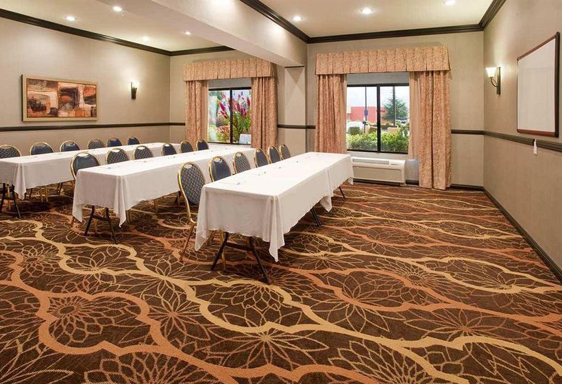 Hotel Hampton Inn Suites Hemet California