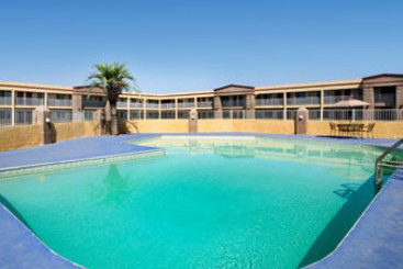 Hotel Super 8 Hanford  | Hanford | California | United States 6