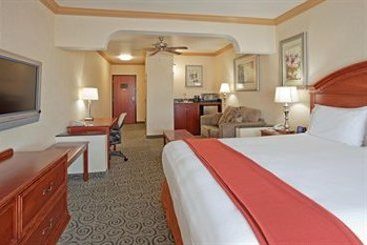 Hotel Holiday Inn Express Bakersfield Central  | Bakersfield | California | United States 10