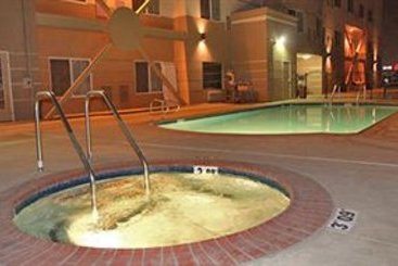 Hotel Holiday Inn Express Bakersfield Central  | Bakersfield | California | United States 19