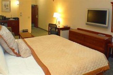 Hotel Holiday Inn Express Bakersfield Central  | Bakersfield | California | United States 20