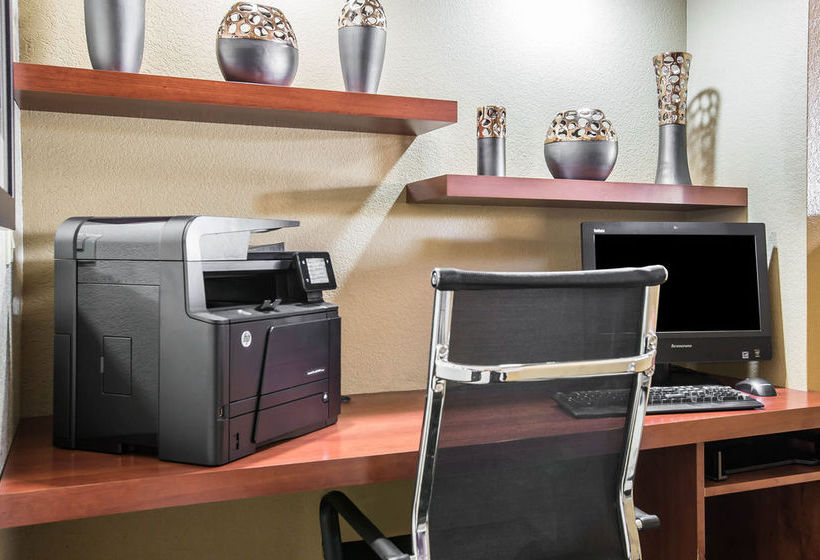 Hotel Comfort Suites Bakersfield  | Bakersfield | California | United States 10