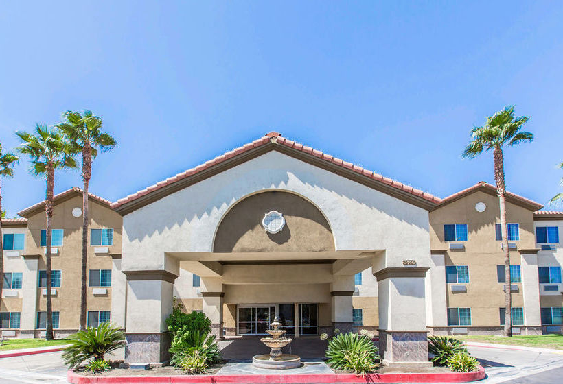 Hotel Comfort Suites Bakersfield  | Bakersfield | California | United States 11