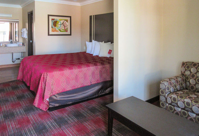 Hotel Howard Johnson Escondido 