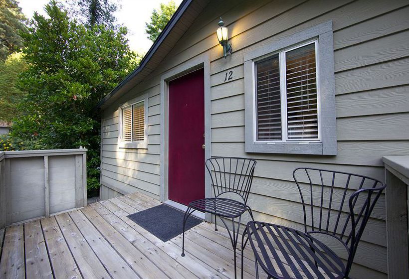 Hotel Cottages On River Road Complejo