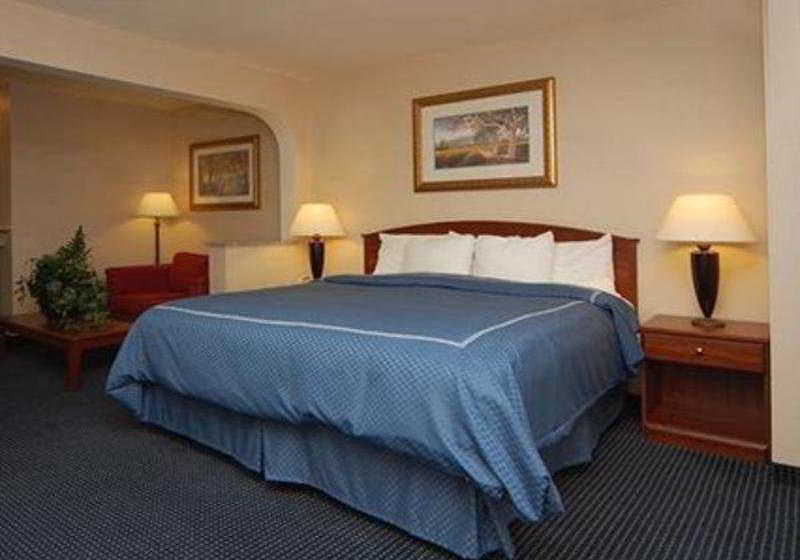 Hotel Comfort Suites Clovis  | Clovis | California | United States 13