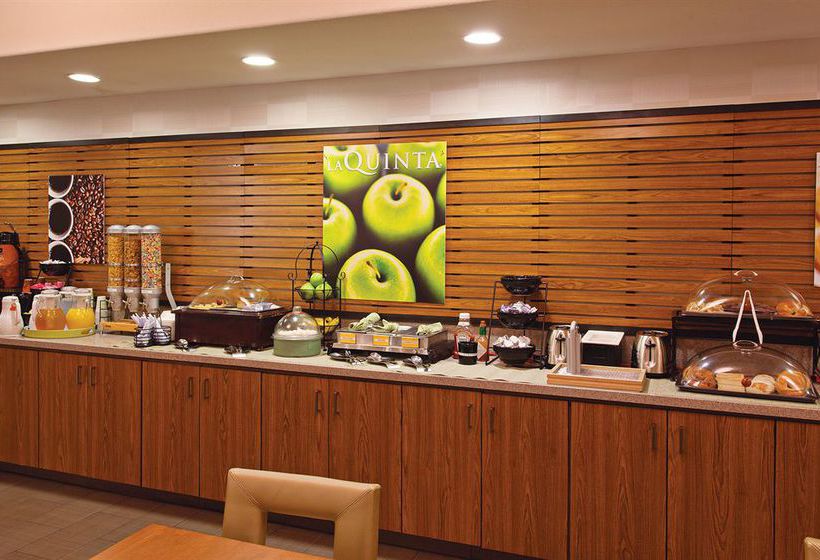 Hotel La Quinta Inn & Suites Fresno Riverpark  | Fresno | California | United States 11