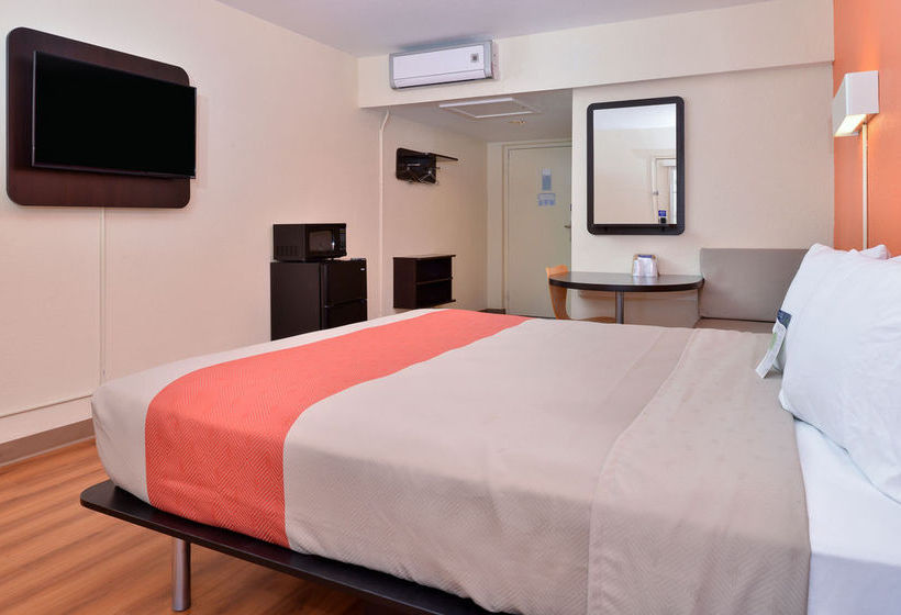 Motel 6  | Brawley | California | United States 4