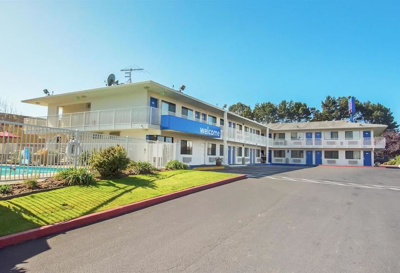 Motel 6 Arcata - Humboldt University  | Arcata | California | United States 6