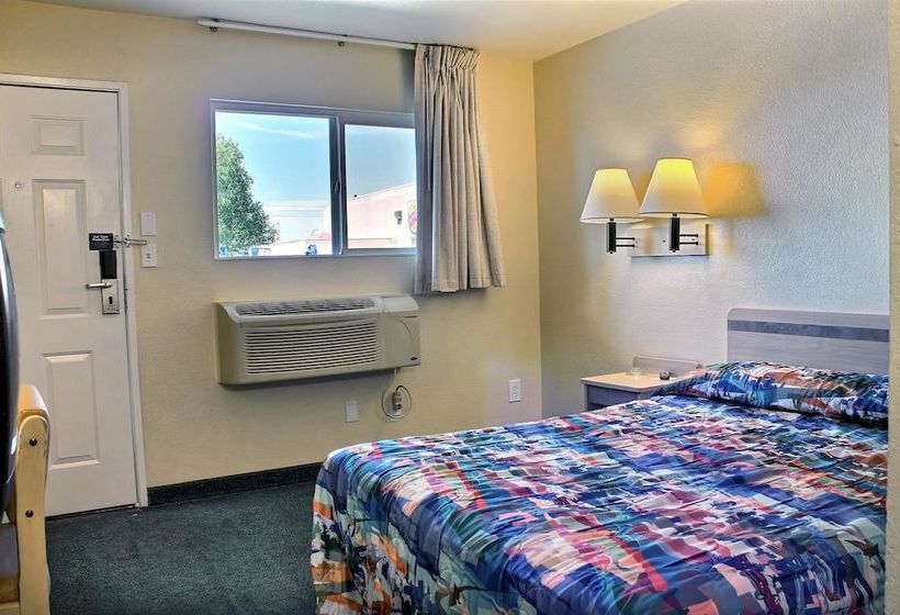 Motel 6 Bakersfield East  | Bakersfield | California | United States 12