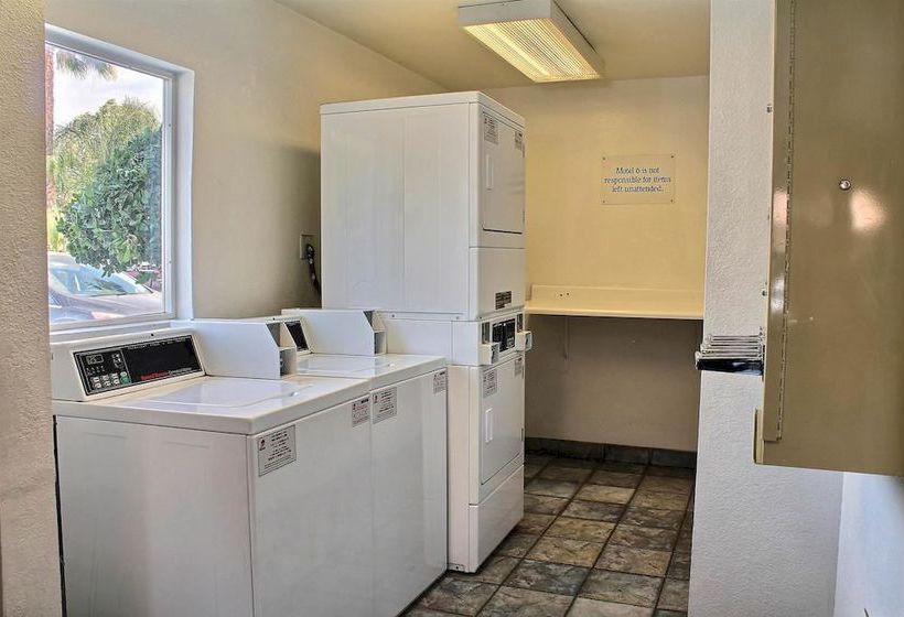 Motel 6 Bakersfield East  | Bakersfield | California | United States 19