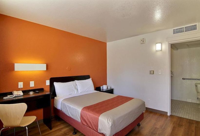 Motel 6 Santa Barbara - Carpinteria North  | Carpinteria | California | United States 4