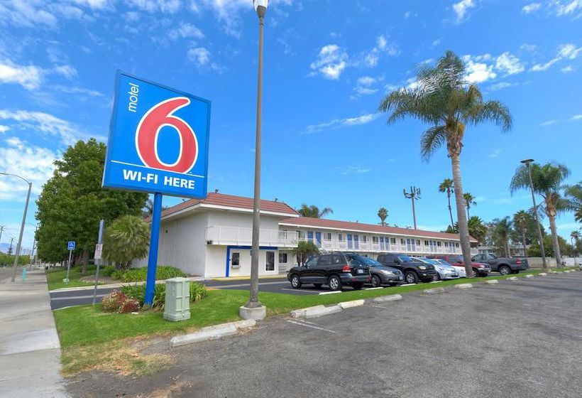 Motel 6 Costa Mesa 