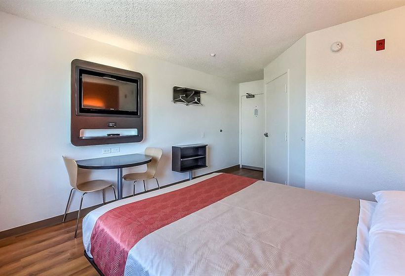 Motel 6 Gilroy  | Gilroy | California | United States 10