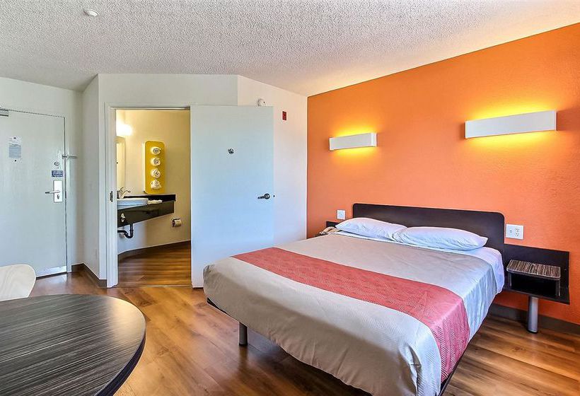 Motel 6 Gilroy  | Gilroy | California | United States 11