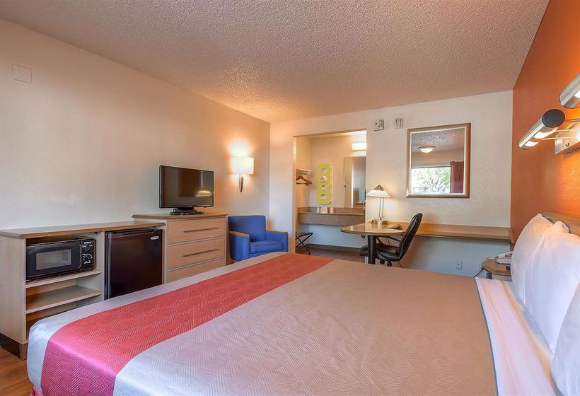 Motel 6 Carlsbad East  | Carlsbad | California | United States 15