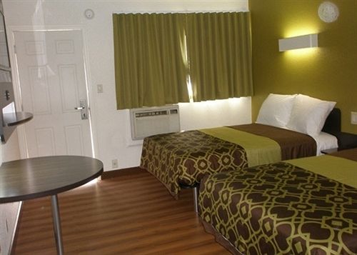 Hotel Rodeway Inn Hanford