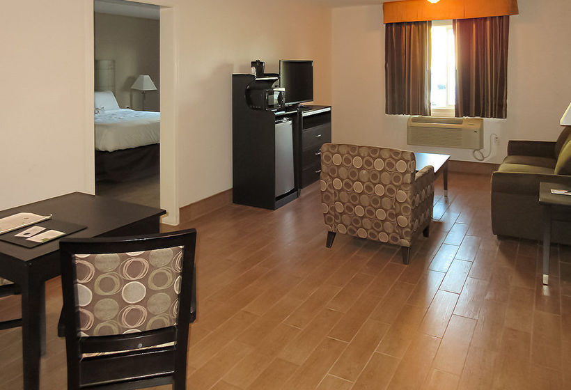 Hotel Quality Inn & Suites Bakersfield  | Bakersfield | California | United States 1