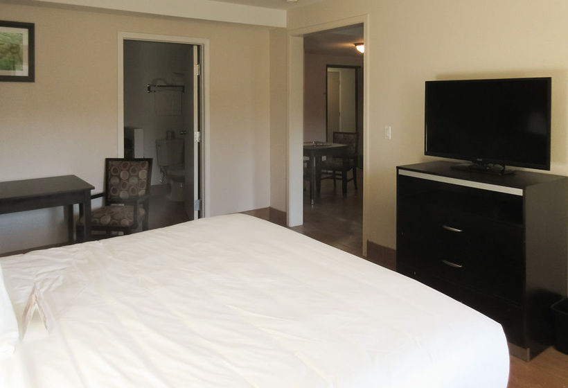 Hotel Quality Inn & Suites Bakersfield  | Bakersfield | California | United States 11