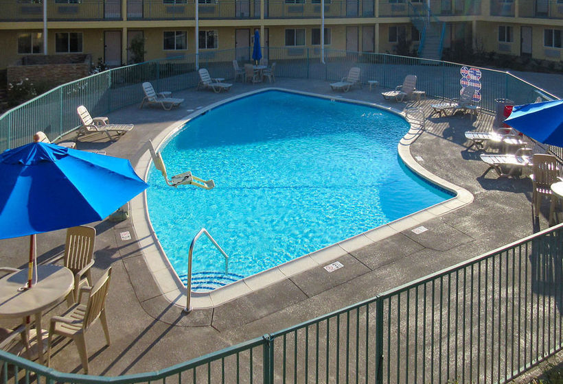 Hotel Quality Inn & Suites Bakersfield  | Bakersfield | California | United States 17