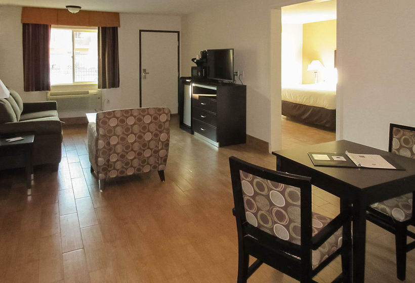 Hotel Quality Inn & Suites Bakersfield  | Bakersfield | California | United States 9