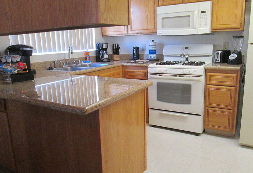 Whispering Meadows Apartments  | Bakersfield | California | United States 17