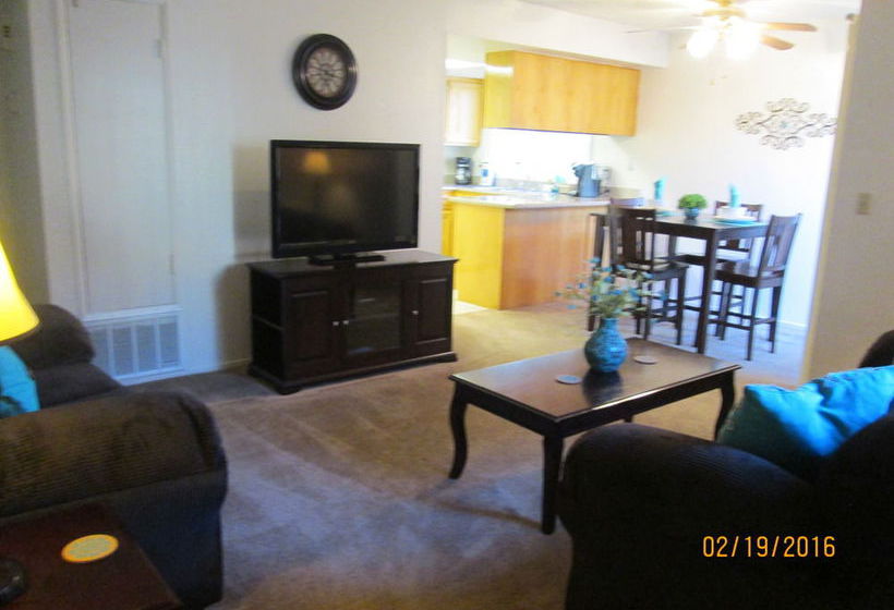 Whispering Meadows Apartments  | Bakersfield | California | United States 19