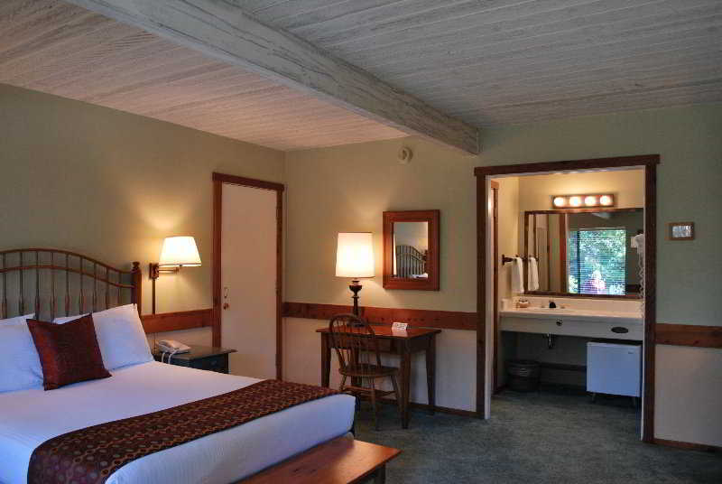 Hotel Carmel Valley Lodge  | Carmel Valley | California | United States 19