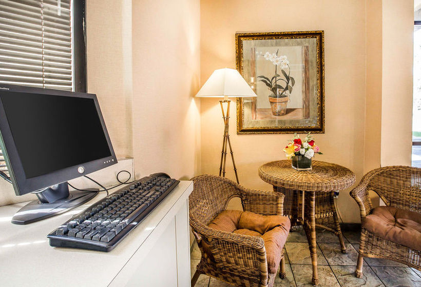 Hotel Rodeway Inn & Suites  | Bakersfield | California | United States 12