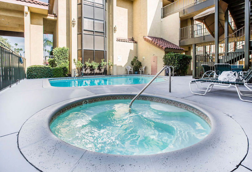 Hotel Rodeway Inn & Suites  | Bakersfield | California | United States 20