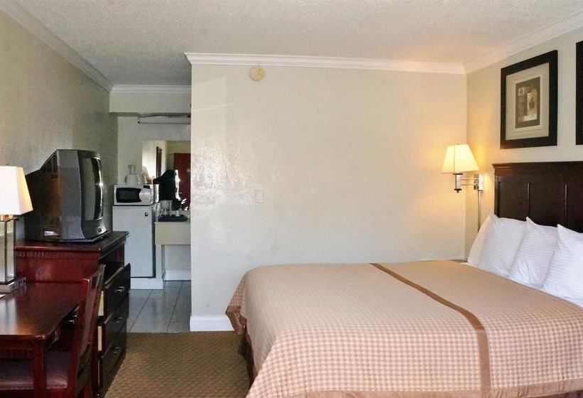 Hotel Americas Best Value Inn Fresno Convention Center Downtown  | Fresno | California | United States 11
