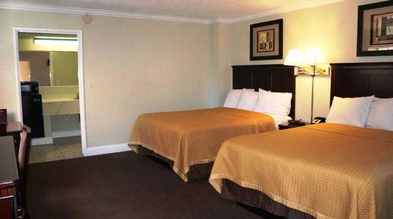 Hotel Americas Best Value Inn Fresno Convention Center Downtown  | Fresno | California | United States 20