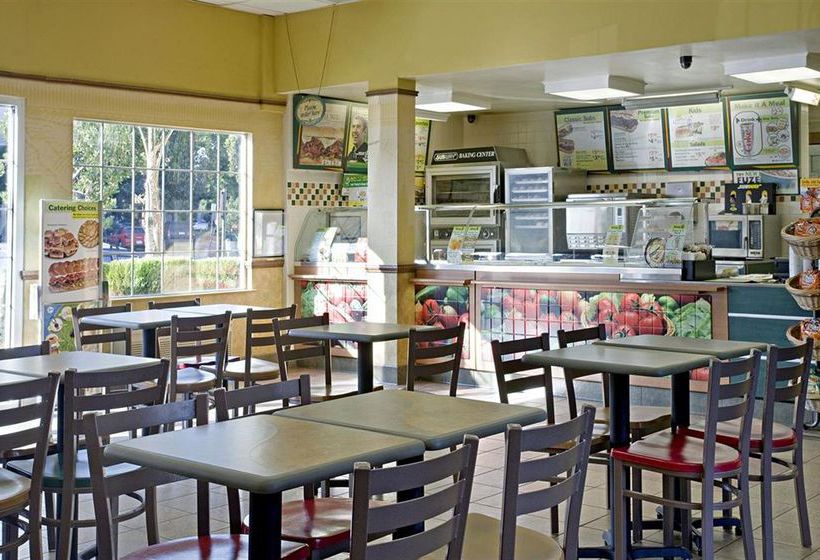 Hotel Americas Best Value Inn Fresno Convention Center Downtown  | Fresno | California | United States 9