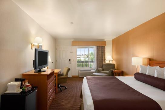 Hotel Ramada Inn & Suites Costa Mesa  | Costa Mesa | California | United States 10